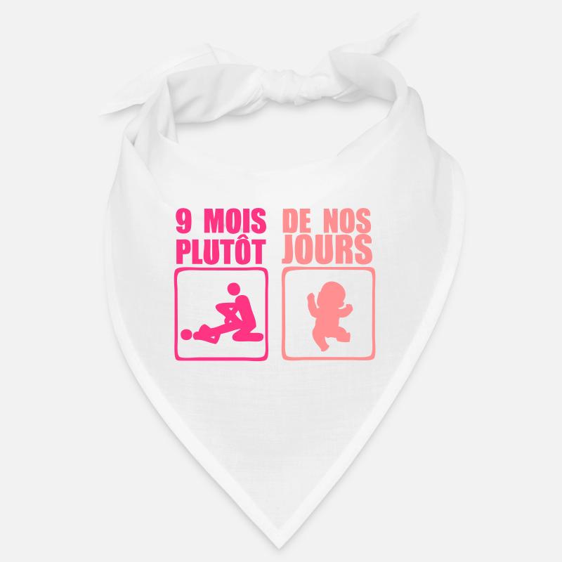 9 Monate eher Bandana