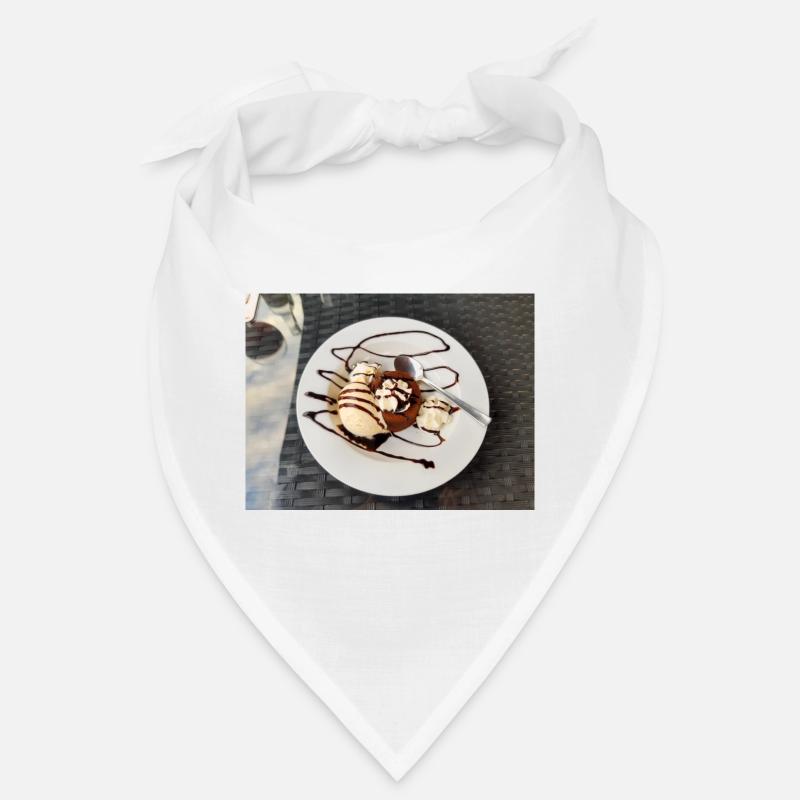 Gâteau de lave avec dessert à la crème glacée Bandana