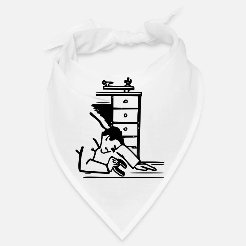 L'horloger sous l'établi Bandana