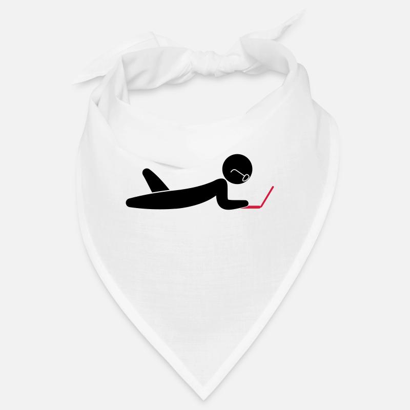 Un programmeur utilisant un ordinateur portable Bandana