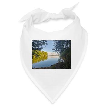 Reflexion vom Ufer, die Ruhe der Natur - Bandana - Weiß - Vorne