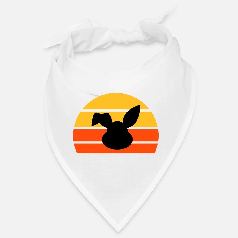 Hasenkopf mit abgeknicktem Ohr vor einer Halbsonne Bandana