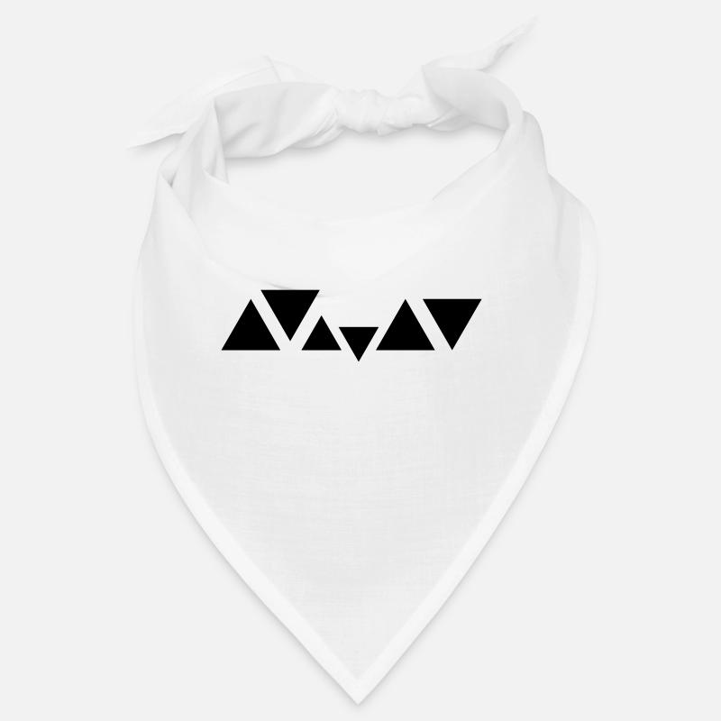 Conception de triangles pour club Bandana