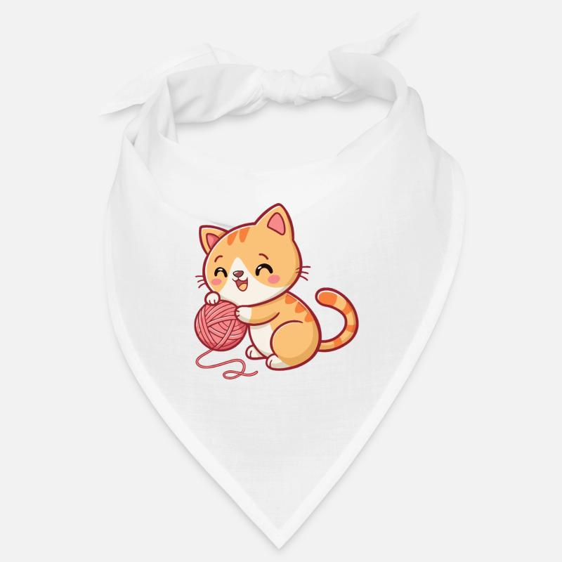 Glückliches, verspieltes Kätzchen mit Ball Bandana
