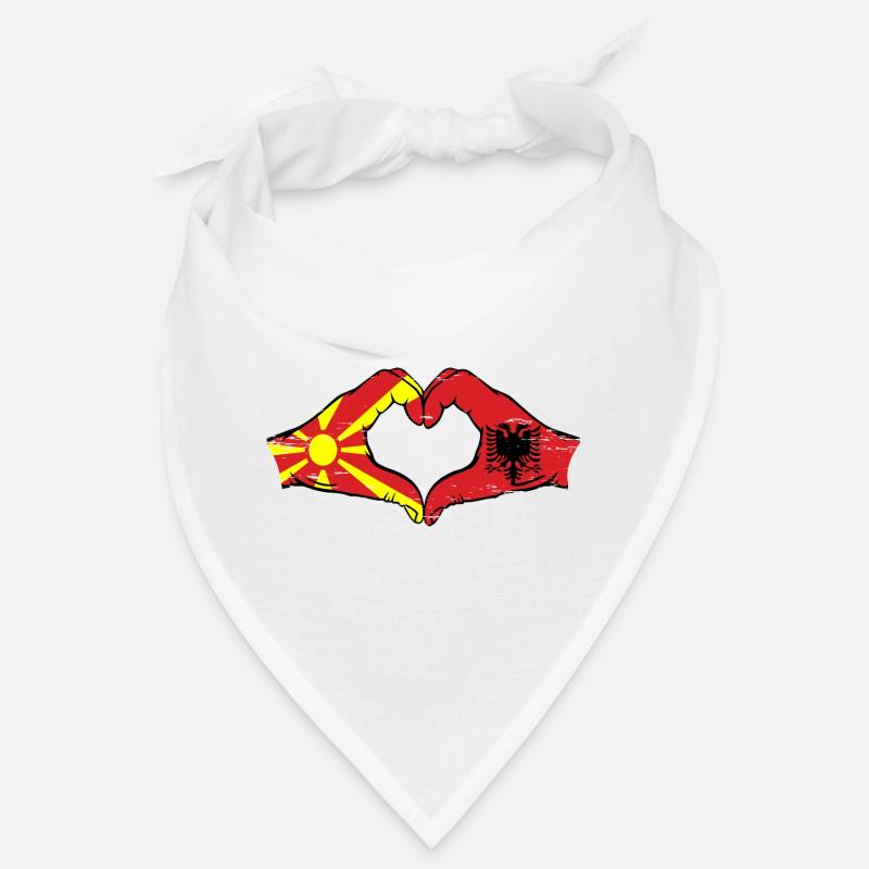 Macédoine Albanie drapeau mains forme de coeur utilisé Bandana