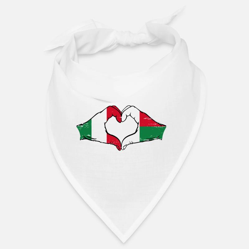Italie Madagascar Drapeau Mains Coeur Forme Utilisé - Bandana - blanc