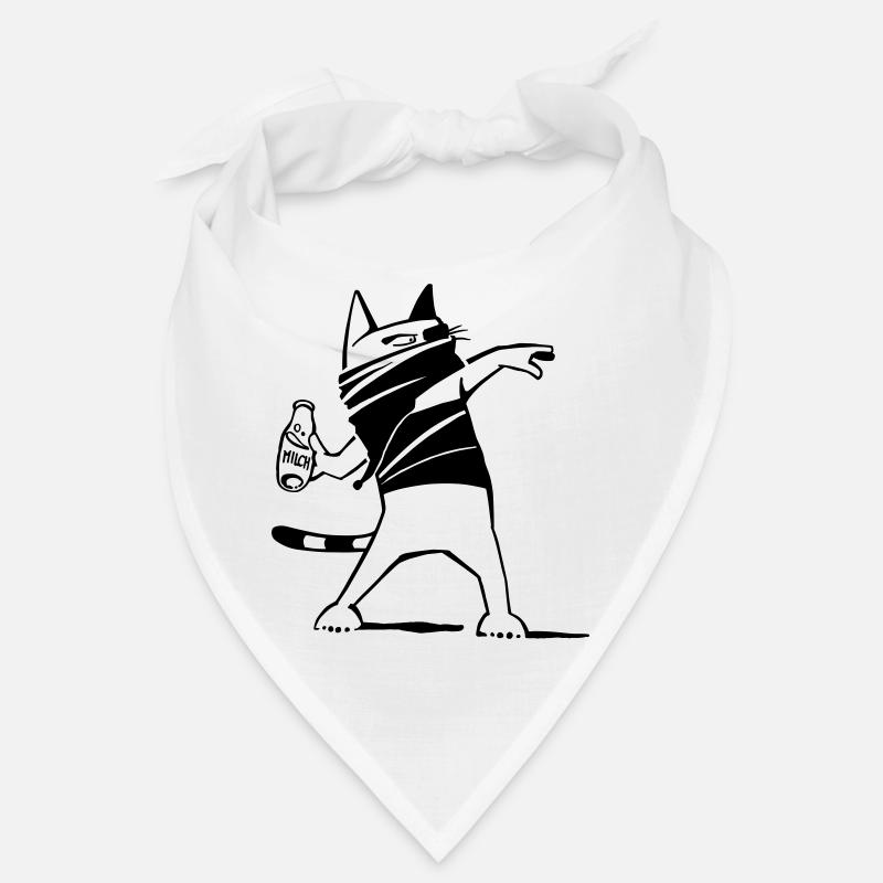 Katze against. Bandana