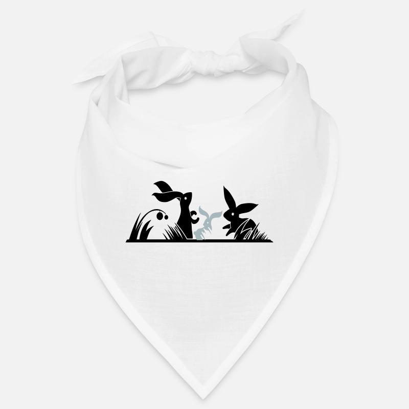 drei Hasen auf einer Wiese Bandana