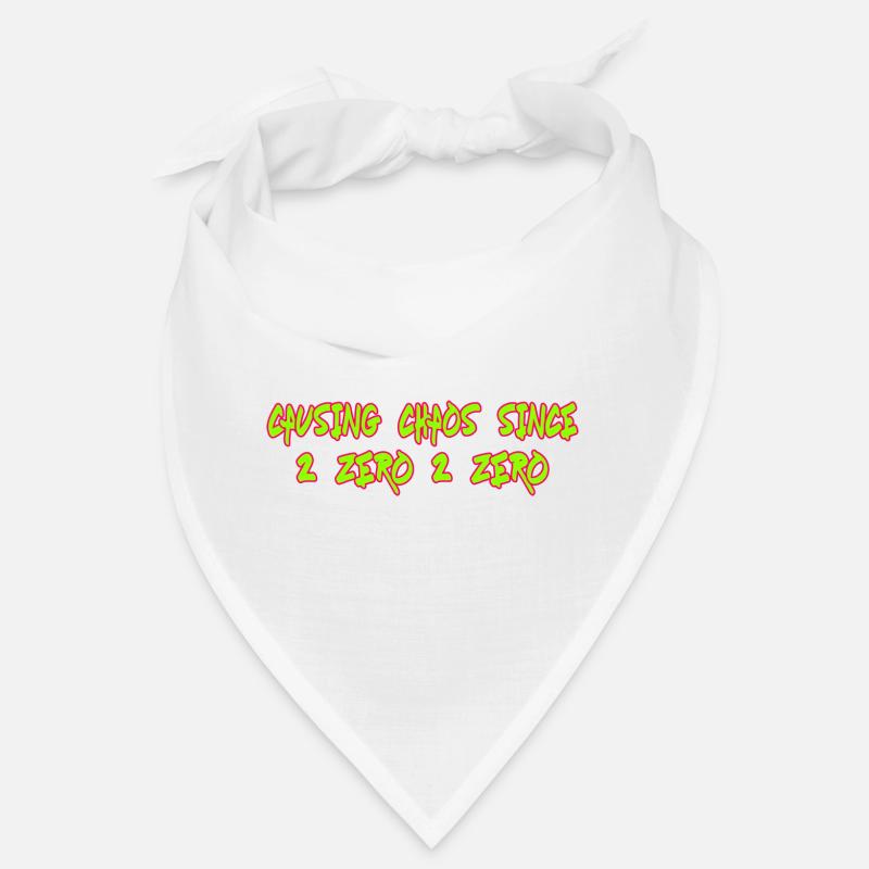 Causing Chaos Since 2020 lustiger Spruch Bandana