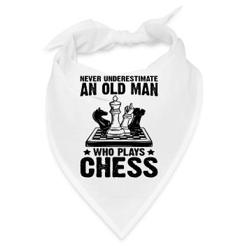 Never Underestimate An Old Man Who Plays Chess - Bandana - Weiß - Vorne