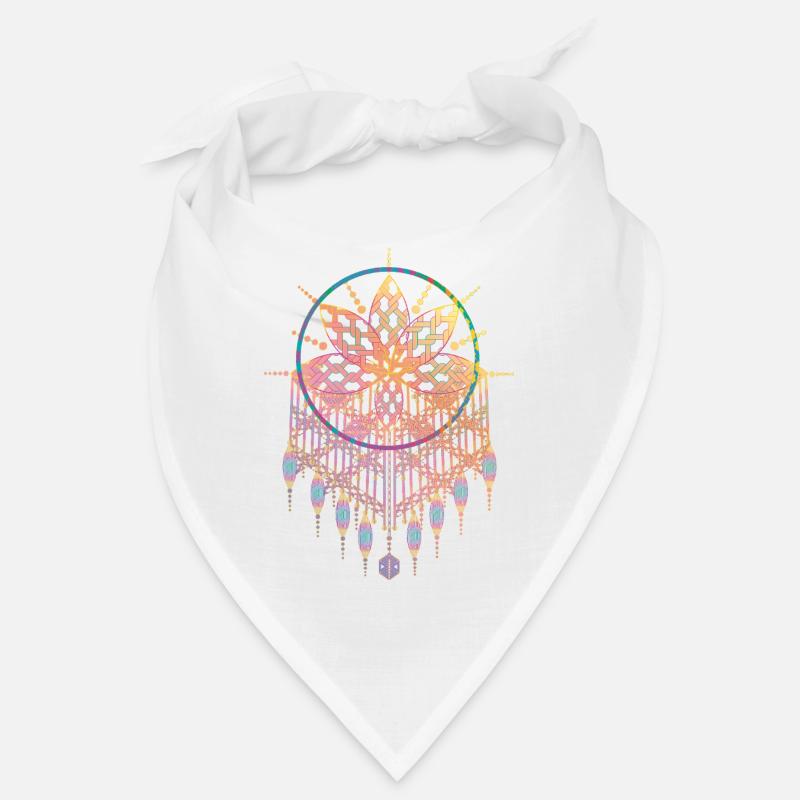 Macramé pendant with ornate knot patterns Bandana
