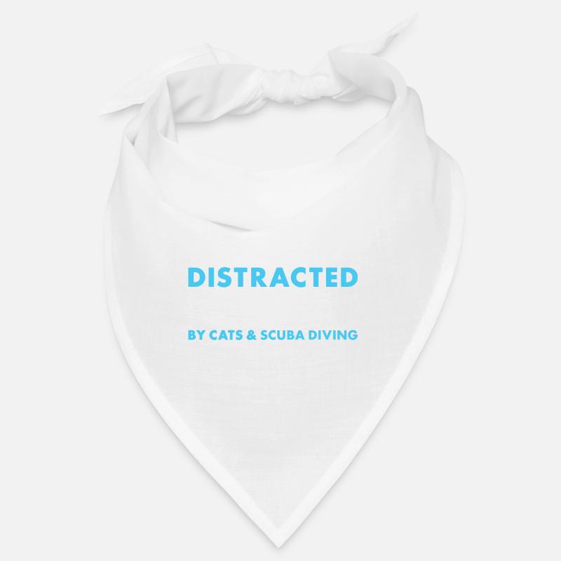 Plongeur distrait par les chats et la plongée sous-marine Bandana