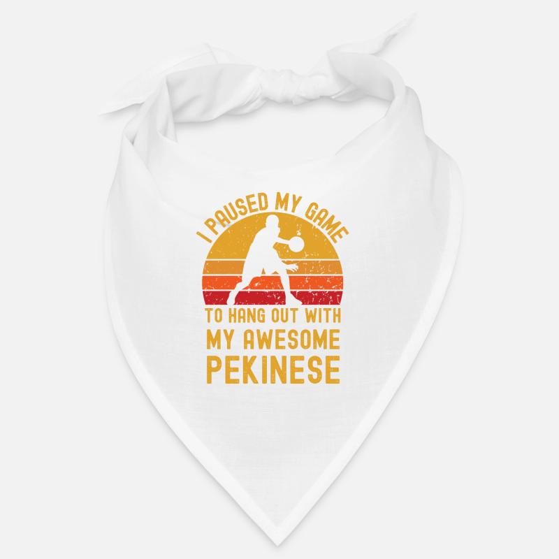 Basket-ball et Pékinois Bandana