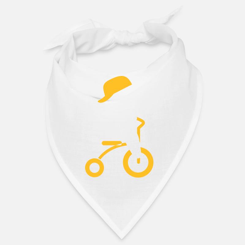 Junge, der sein Dreiräder reitet - Bandana - Weiß