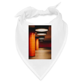 Oranger Tunnel mit Lichtkugeln - Bandana - Weiß - Vorne