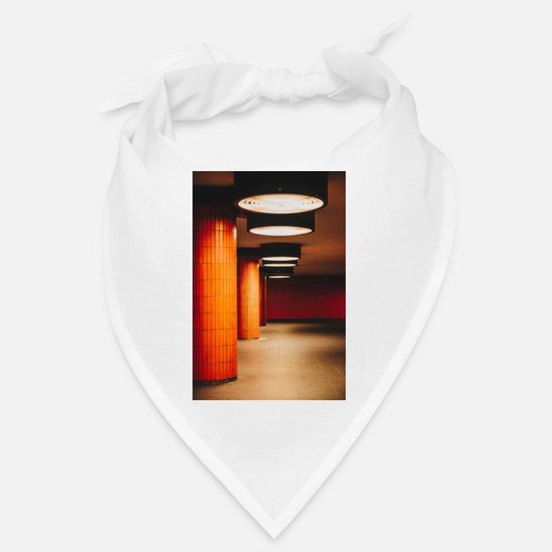 Oranger Tunnel mit Lichtkugeln Bandana