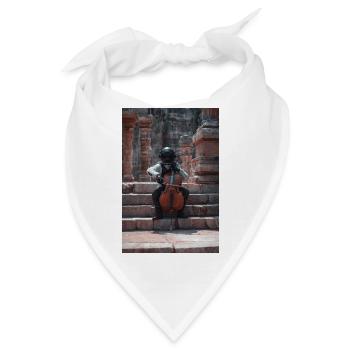 Kosmischer Astronaut spielt Cello - Bandana - Weiß - Vorne