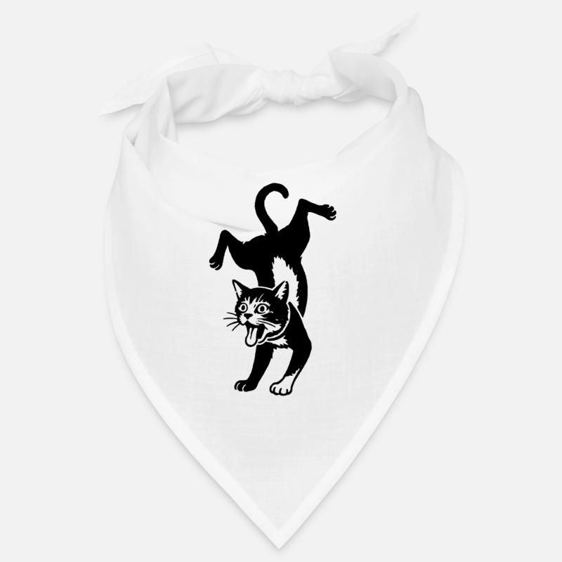 Saut de la silhouette du chat Bandana