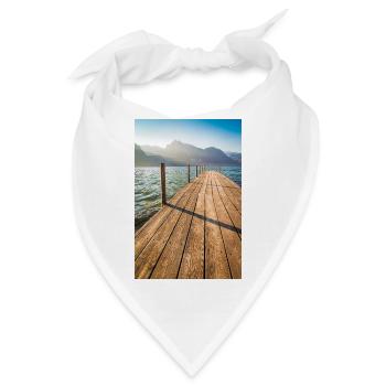 Holzsteg am Bergsee im Sonnenlicht - Bandana - Weiß - Vorne