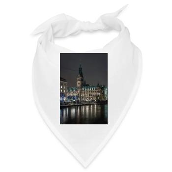 Hamburger Rathaus bei Nacht beleuchtet - Bandana - Weiß - Vorne