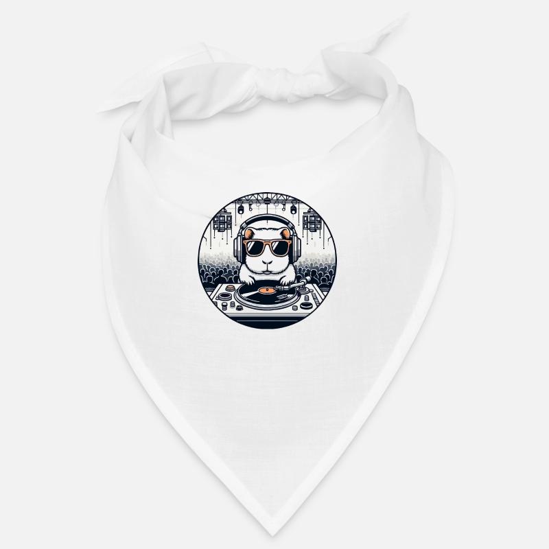 DJ Guinea Pig lors d’une soirée techno 🐹🎧🔥 Bandana