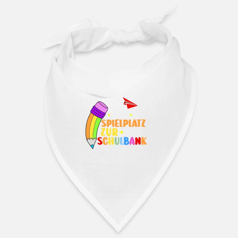 Kita sortants entrant à l'école écolier commençant l'école Bandana
