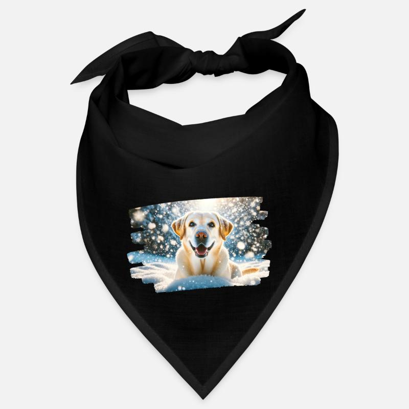 Glücklicher Labrador im Winterschnee Bandana