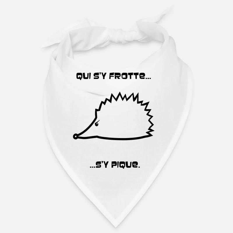 Who rubs there picnic Bandana