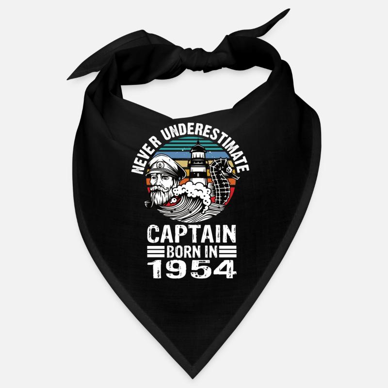 Never Underestimate Captain né en 1954 Bandana