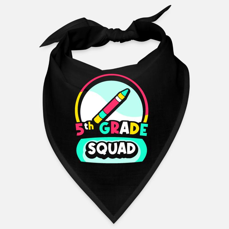 Équipe de 5e année École de cinquième année Bandana