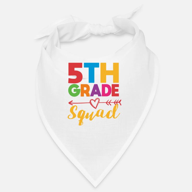 Équipe d’enseignants de 5e année Cinquième équipe d’élèves de retour Bandana