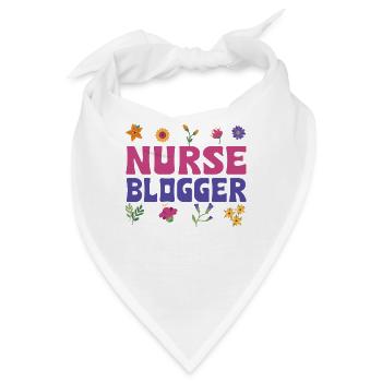Niedliche Krankenschwester Blogger Blumen Outfit - Bandana - Weiß - Vorne