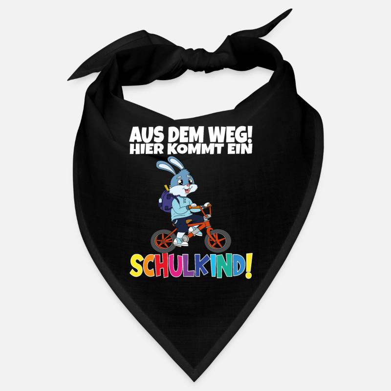 Écolier 2024 entrant à l'école Bandana