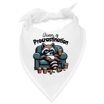 Queen of Procrastination – Waschbär am Sofa - Bandana - Weiß - Vorne