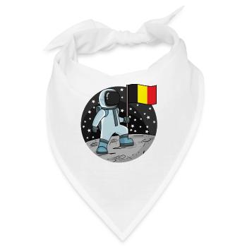 Astronaut mit belgischer Flagge im Weltraum - Bandana - Weiß - Vorne