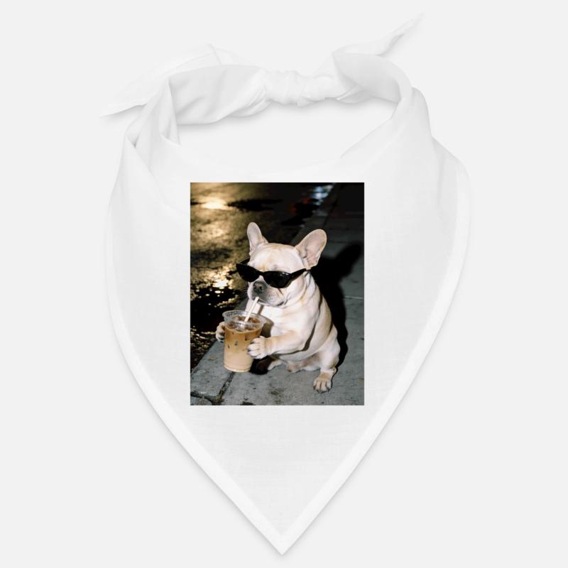 Bouledogue français buvant du café glacé Bandana
