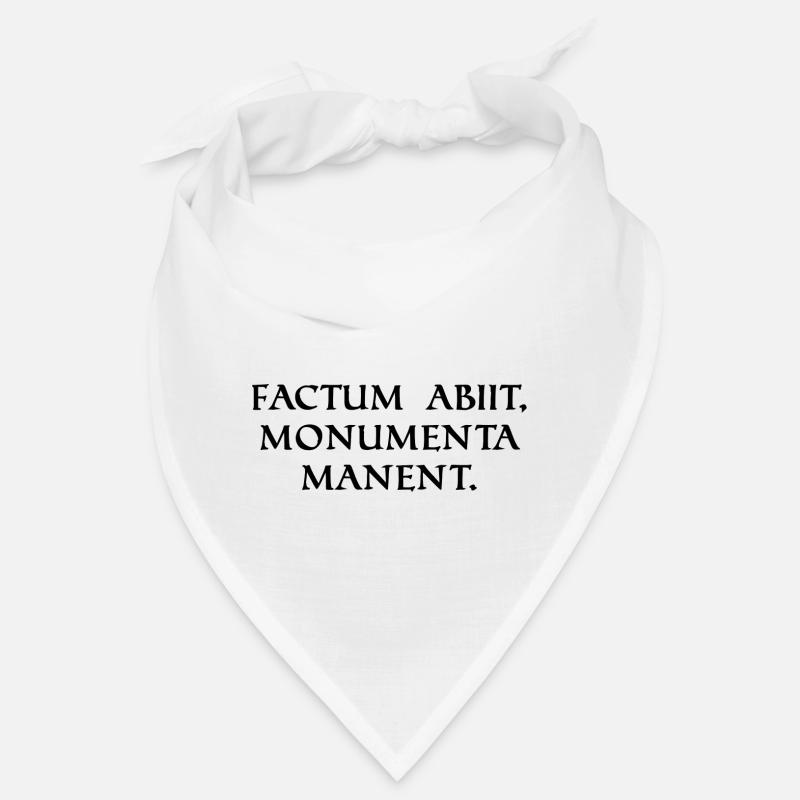 l’acte a disparu mais les monuments sont noirs Bandana