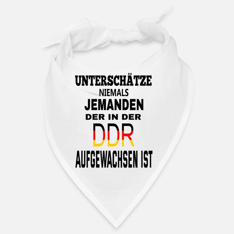 DDR Flag Design auf Kleidung Bandana