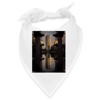 Gefangen zwischen den Schrauben - Bandana - Weiß - Vorne