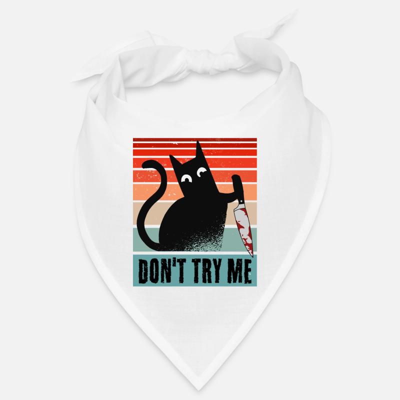 Ne me défie pas, chat avec couteau Bandana