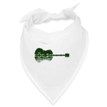 akustische Gitarre - Waldsee - Natur - Spiegelung - Bandana - Weiß - Vorne