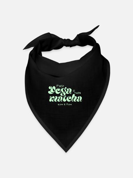 First Yoga Then Matcha Typo-Design - Bandana Dreieckstuch - Schwarz