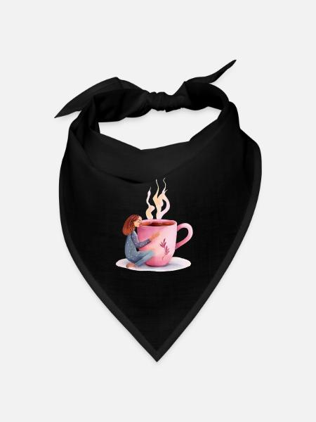 Gemütlicher Morgen: Frau umarmt rosa Kaffeetasse - Bandana Dreieckstuch - Schwarz