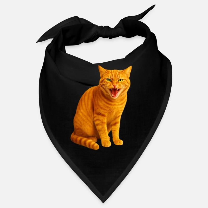 Fauchende orange getigerte Katze Bandana