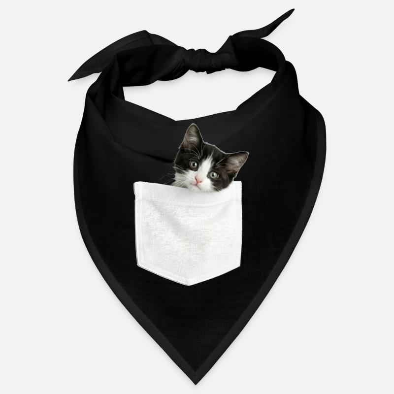 Cat Pocket jette un coup d’œil à un chat mignon dans la poche Bandana