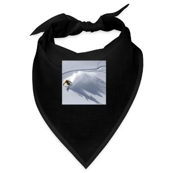 cooler Snowboarder in tiefem Pulverschnee - Bandana - Schwarz - Vorne