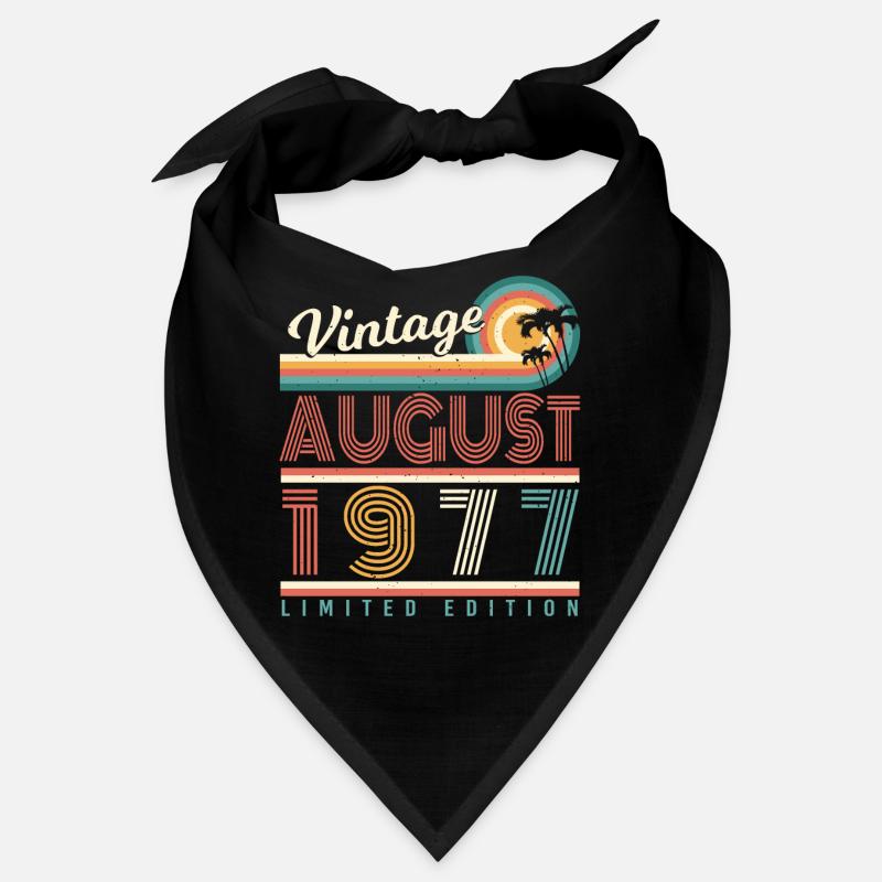 Salutations d’anniversaire 1977 Août Bandana