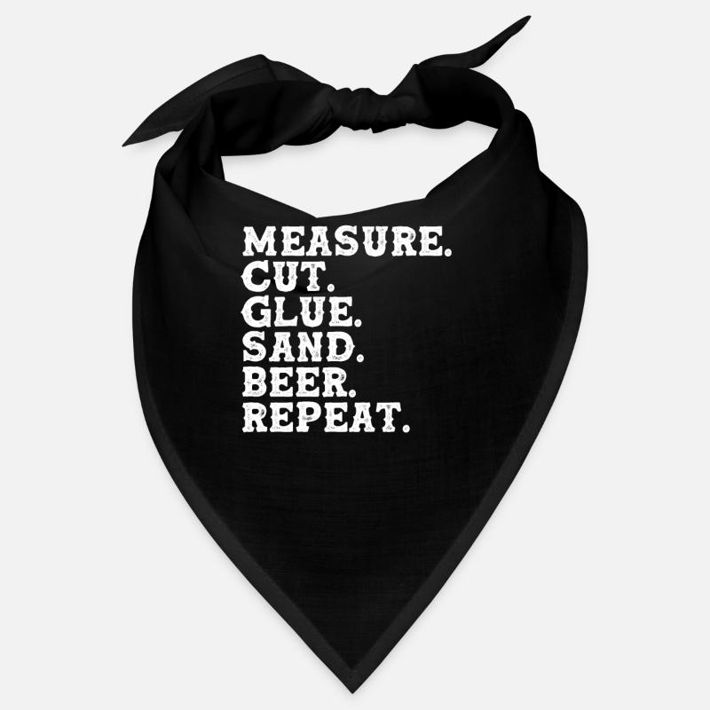 Measuring cutting gluing Bandana