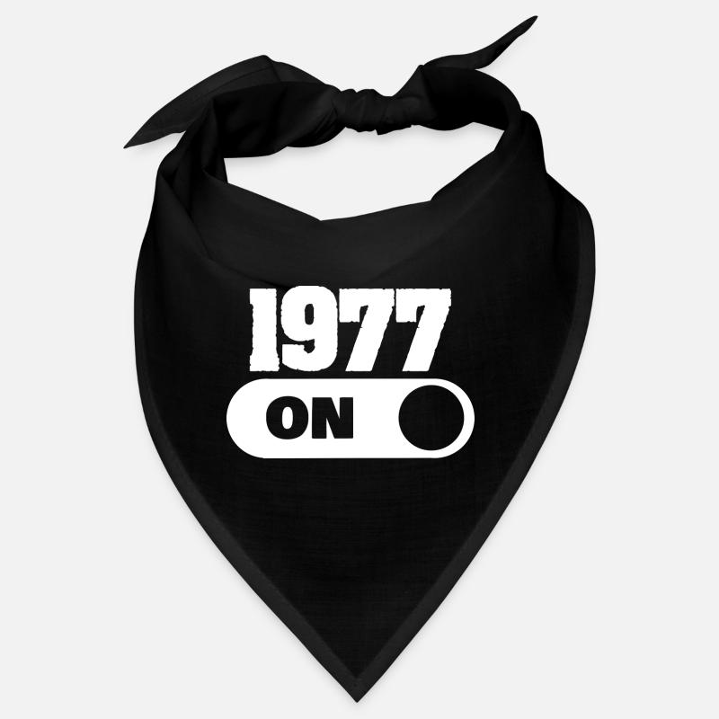 Born in 1977 Bandana