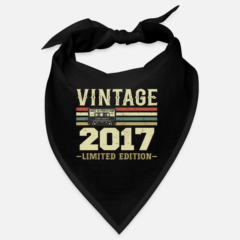 Vintage 2017 Retro Birthday Gift 2017 Bandana